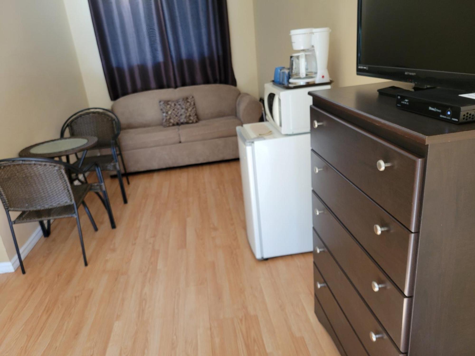 Elks Motel Keremeos Экстерьер фото